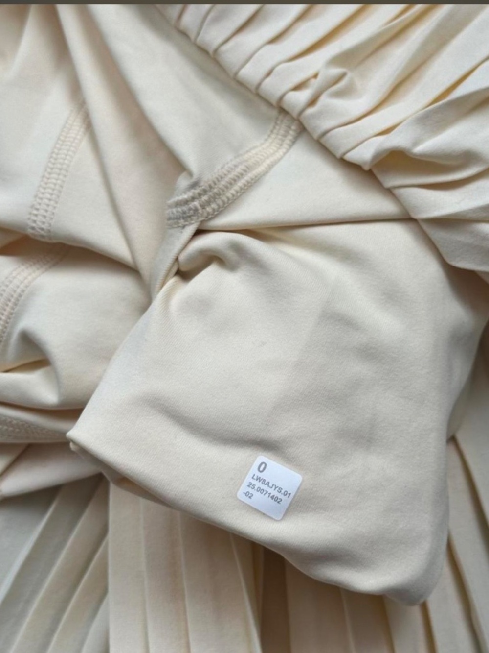 Lululemon Butter Cream Varsity High Rise Pleated Tennis Skirt - Picture 3 of 4